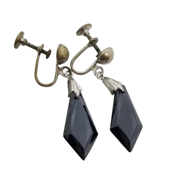 VINTAGE BLACK TOURMALINE GEMSTONE & SILVERPLATED BRASS SCREW BACK EARRINGS - Picture 1 of 4